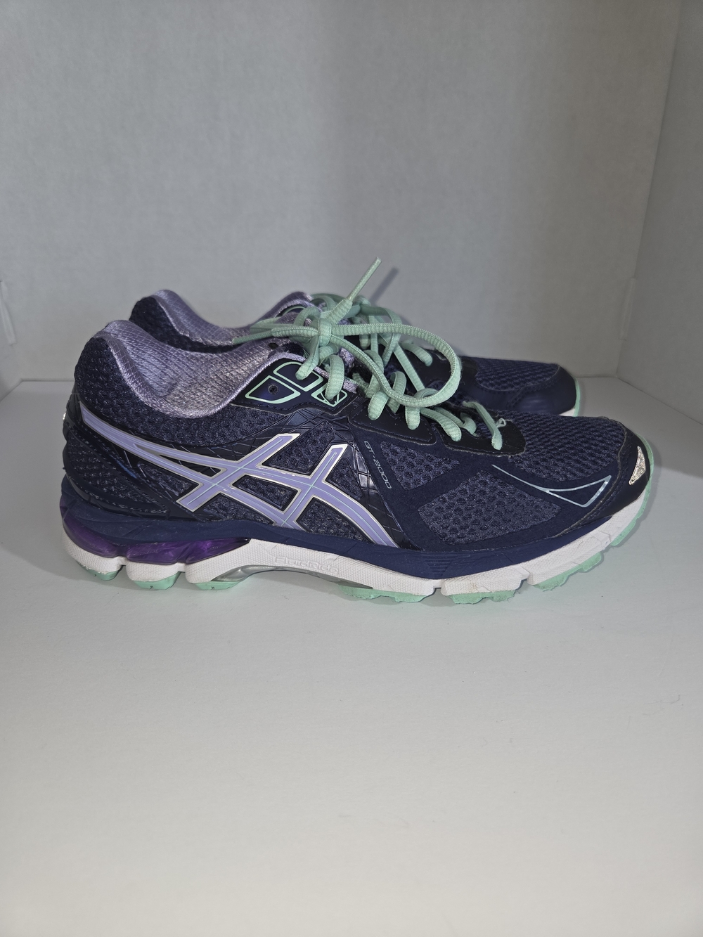 ASICS Women's Running Shoes, Size 8.